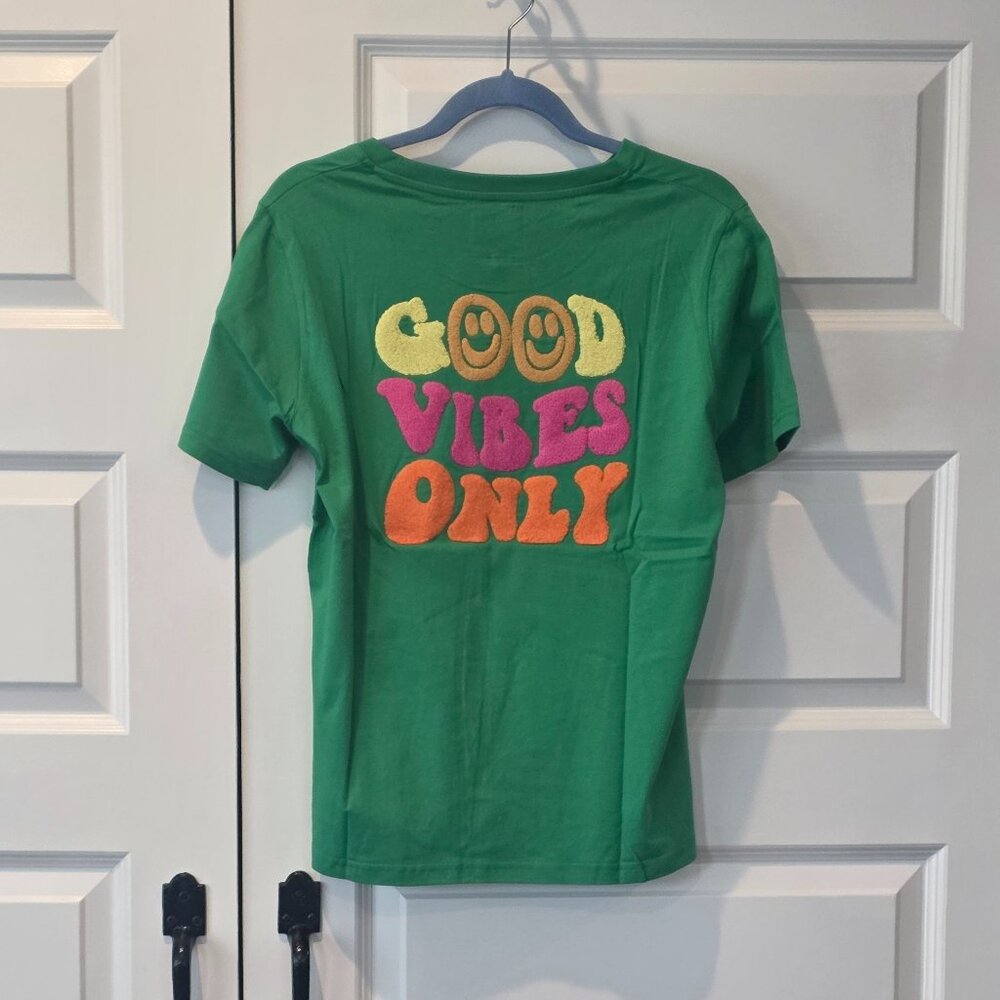 NWT:  Just Madison Good Vibes Only T-shirt